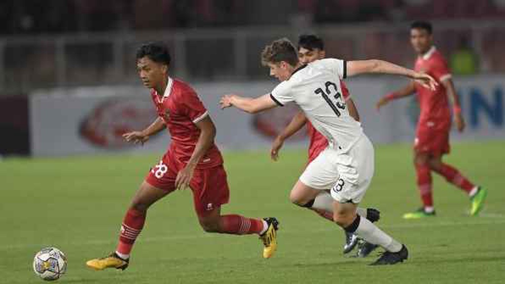 U20 Indonesia thất bại cay đắng dù có cả Kaka và Ronaldo trong đội hình