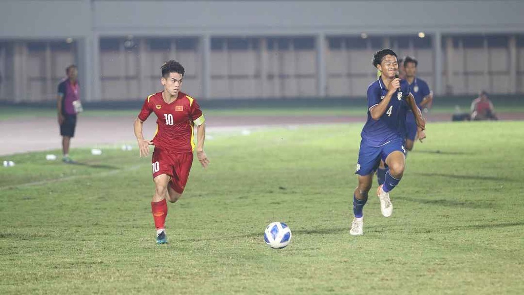 Thi đấu kiên cường, U19 Việt Nam cầm hòa Thái Lan để vào bán kết giải U19 Đông Nam Á