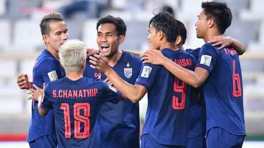 Đội tuyển Thái Lan triệu tập đội hình “khủng”, quyết vượt Việt Nam trên BXH FIFA