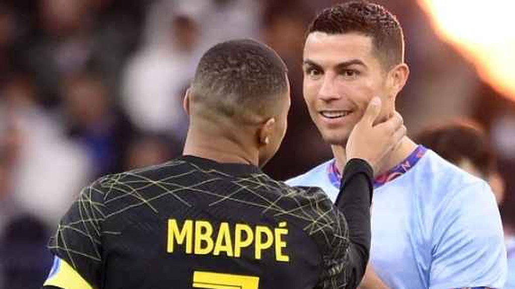 Mbappe có hành động đẹp khi Ronaldo lĩnh trọn "đường quyền" của thủ môn Navas