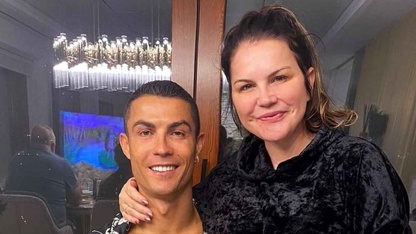 Bảo vệ em trai, chị gái Ronaldo mắng CĐV Bồ Đào Nha là bệnh hoạn và vô ơn