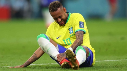 Neymar tiết lộ từng suy sụp, khóc cả đêm vì dính chấn thương