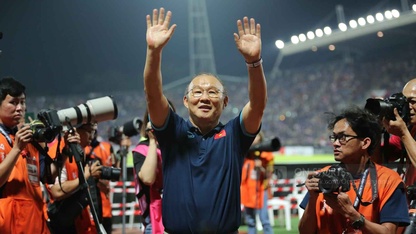 AFC hết lời ca ngợi, gọi HLV Park Hang-seo là "huyền thoại" của bóng đá Việt Nam